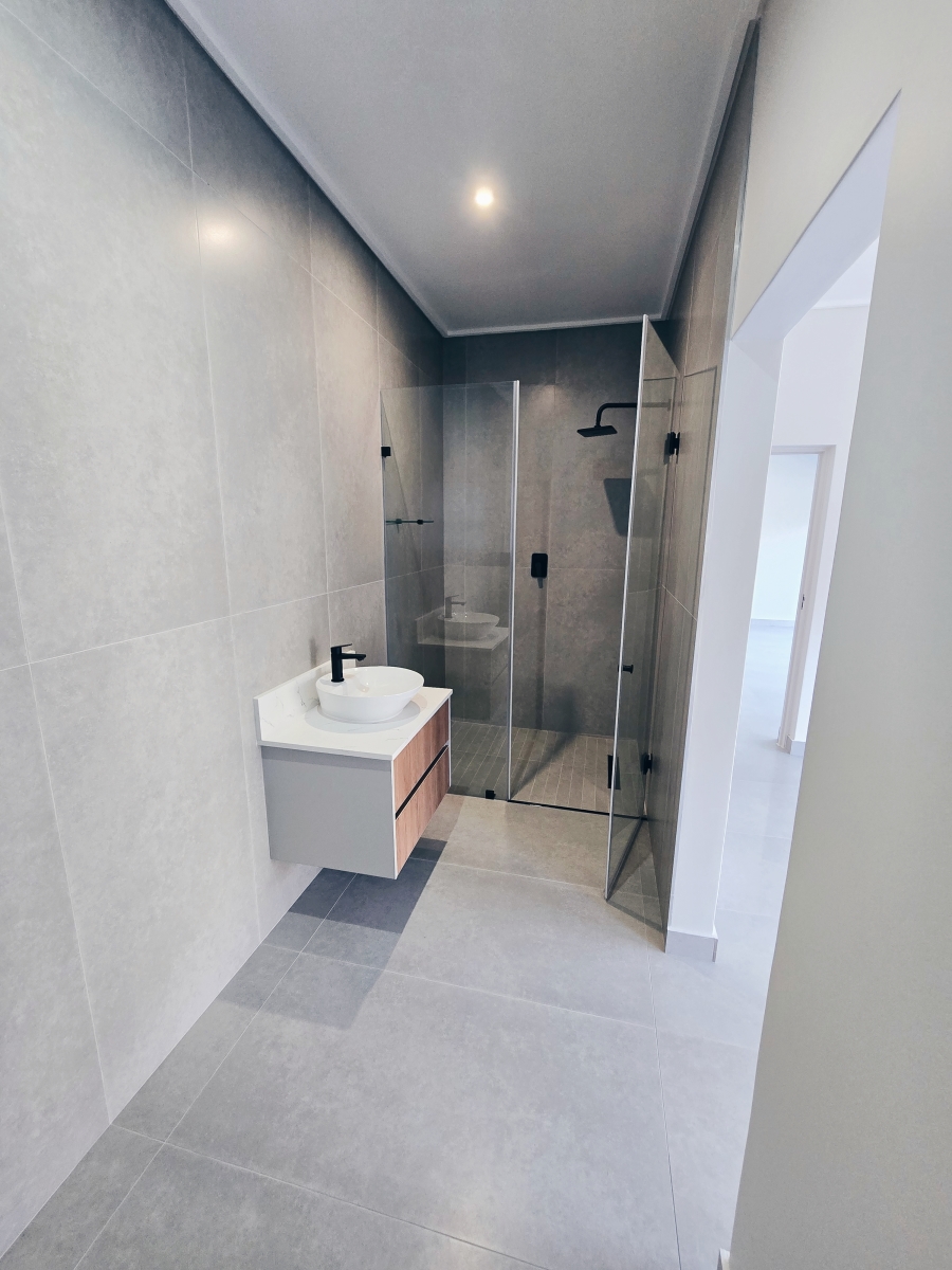5 Bedroom Property for Sale in Outeniquasbosch Western Cape